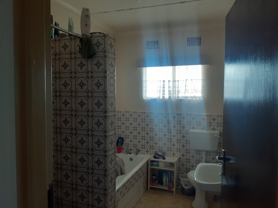 To Let 3 Bedroom Property for Rent in Amalinda North Eastern Cape